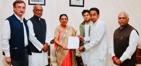 Decks clear for Congress govt in MP; party delegation meets Governor Anandiben Patel to stake claim