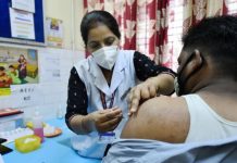એક અઠવાડિયામાં અંદાજે ૮ લાખ યુવાઓને કોરોના રસીકરણનો લાભ મળતા કોરોના સામે વધુને વધુ યુવાઓને રક્ષણ મળશેફ્રંટલાઈન વોરિયર્સ, ૪૫ થી વધુ વયના લોકોના રસીકરણમાં ગુજરાત અગ્રેસર છે