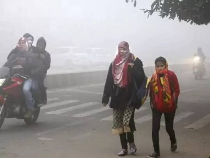 ગુજરાતમાં મંગળવારે ઠંડા શહેરમાં પહેલા ક્રમે દમણ અને ગાંધીનગર બીજા ક્રમે હતું,આગામી 48 કલાક સુધી ઠંડીની સ્થિતિમાં કોઇ મોટો ફેરફાર નહીં થાય
