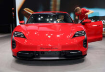 કંપની 2023ના અંત સુધીમાં ઈલેક્ટ્રિક કારનું ઉત્પાદન શરૂ કરી શકે છે.